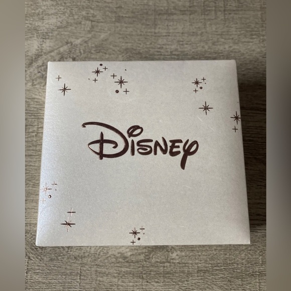 NIB ♥️🖤 DISNEY MADE FOR EACH OTHER MICKEY & MINNIE MOUSE HEAD NECKLACE - Picture 5 of 7